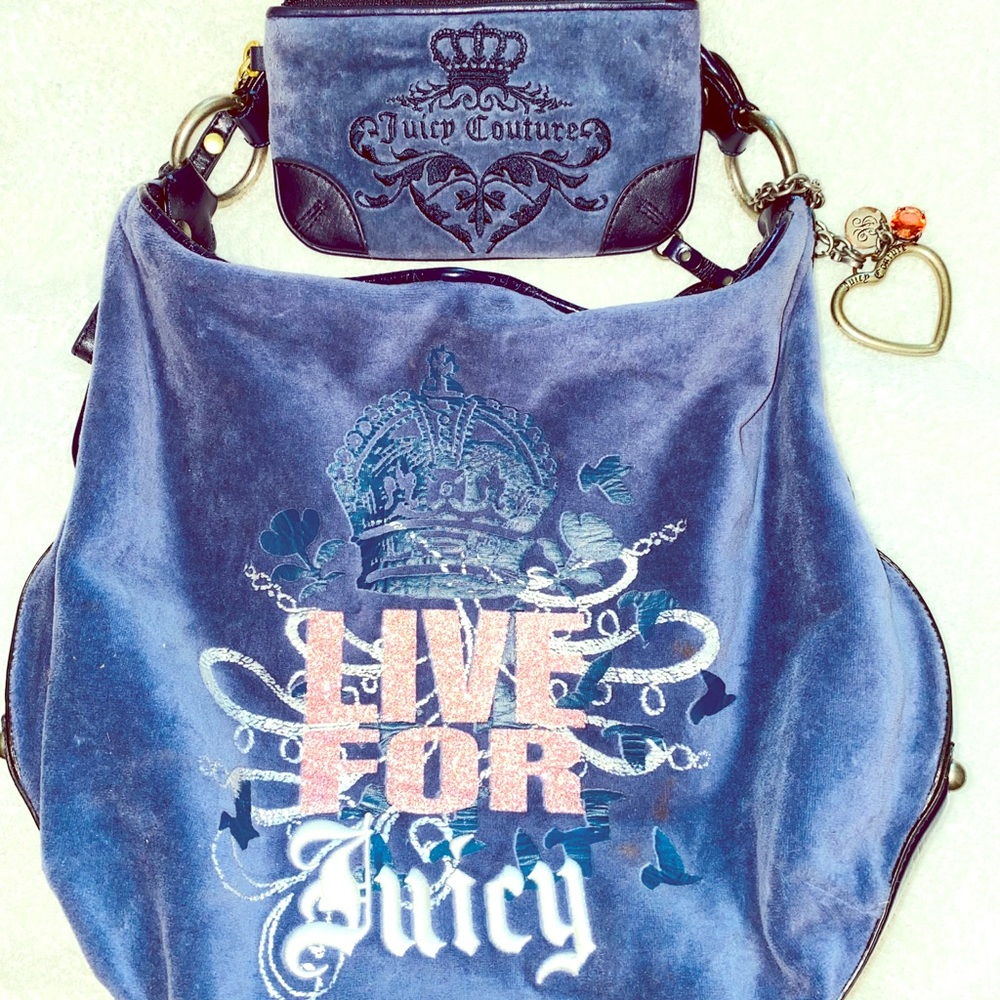 Juicy Couture bag and wristlet bundle💎